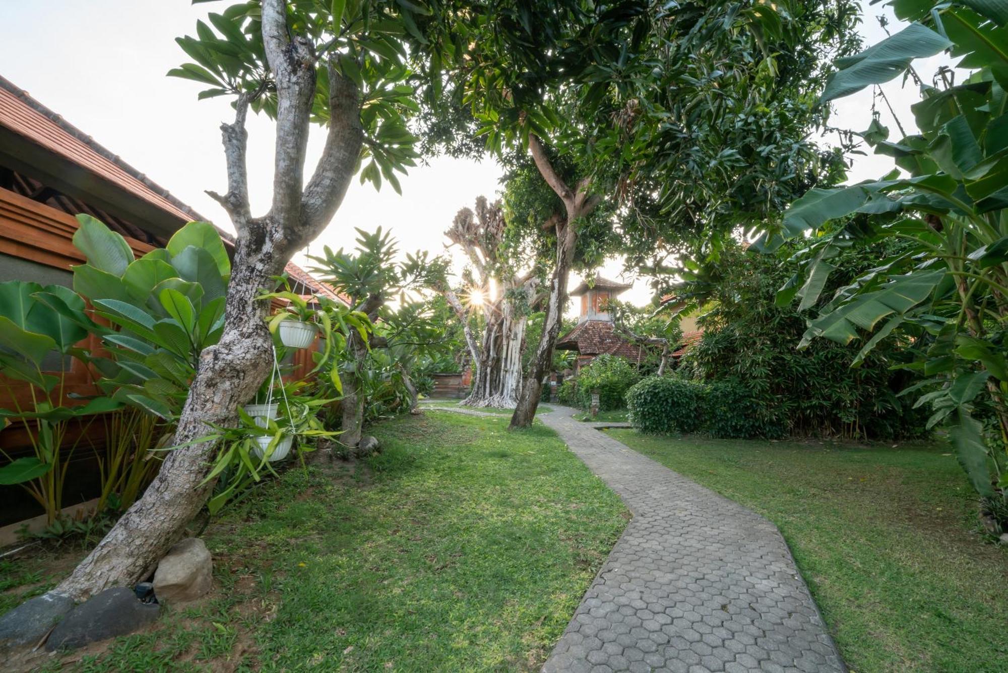 Three Brothers Bungalows & Villas Legian Zewnętrze zdjęcie