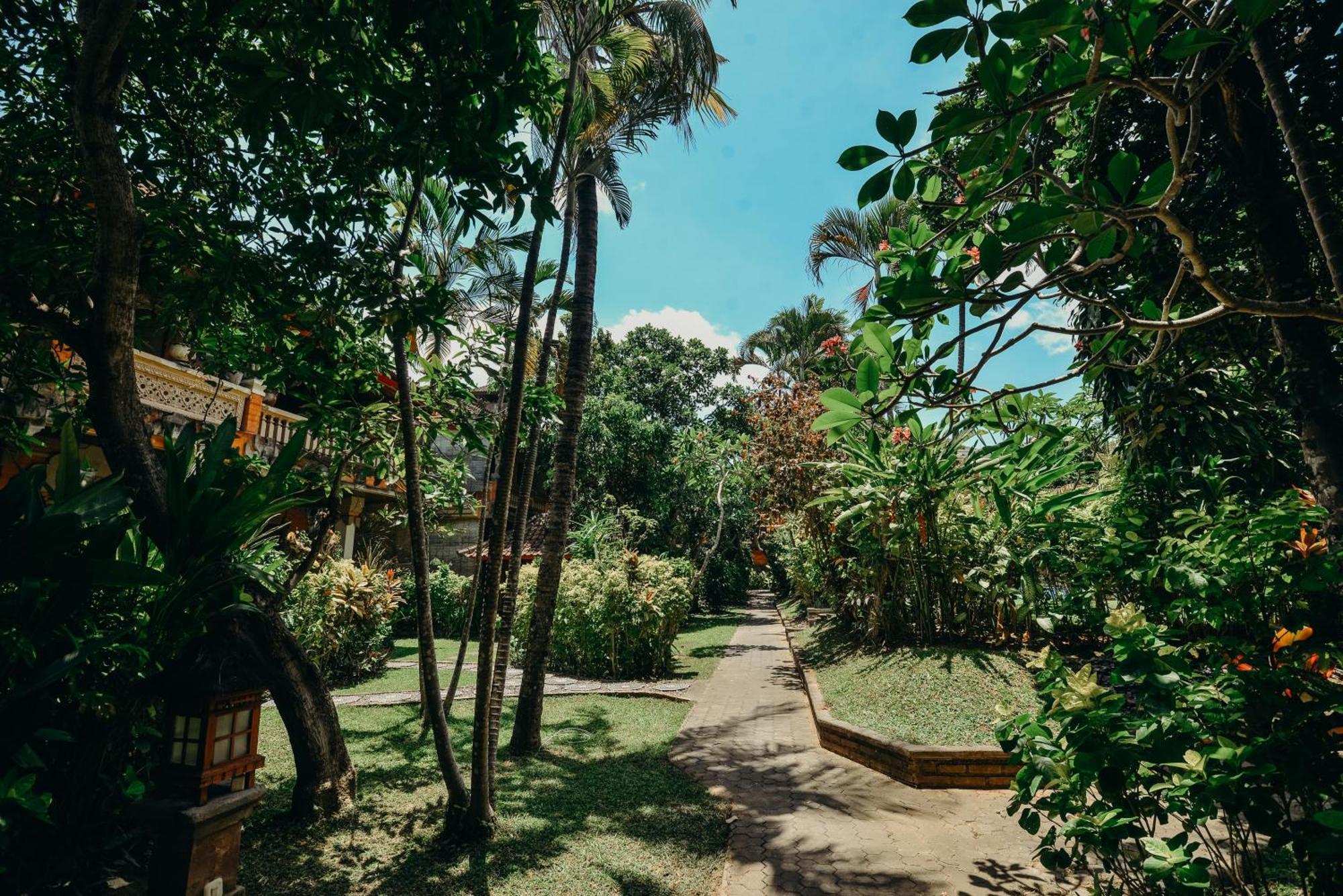 Three Brothers Bungalows & Villas Legian Zewnętrze zdjęcie